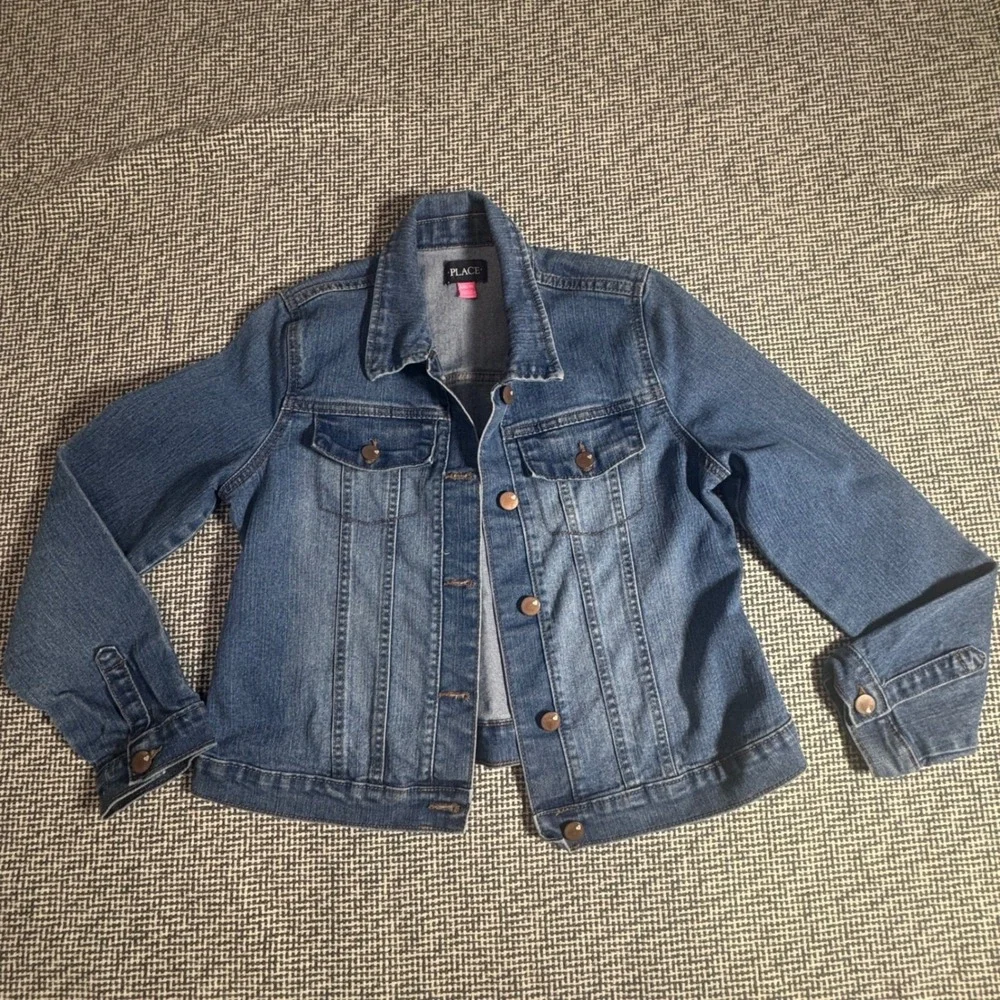 The Childrens Place Girls Blue Denim Trucker Jacket XXL 16 Heart Button Detail